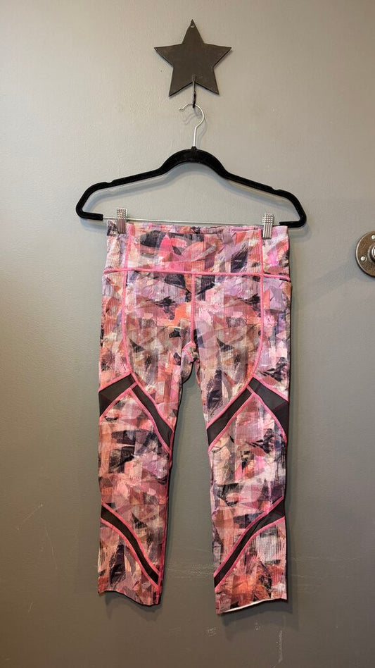 On Pace Printed Crop Leggings 21"
