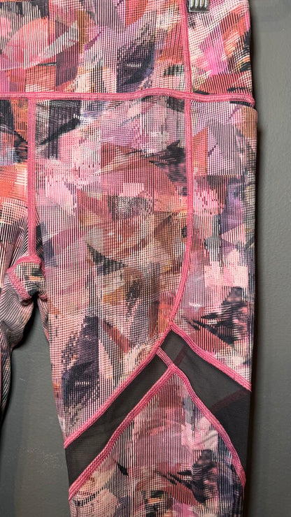 On Pace Printed Crop Leggings 21"