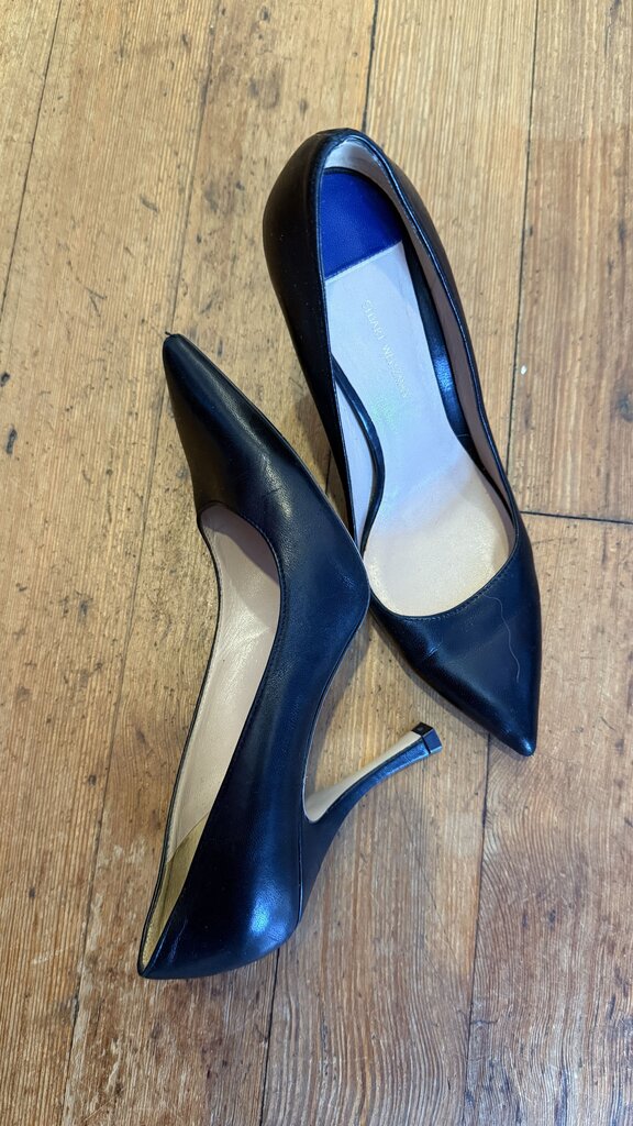 Pointed Leather Pumps