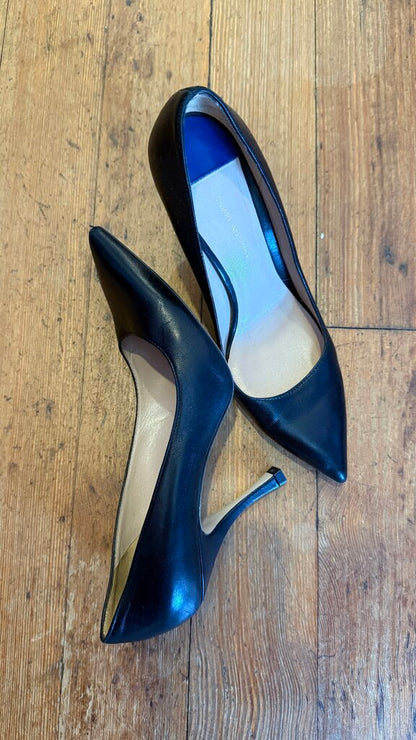 Pointed Leather Pumps
