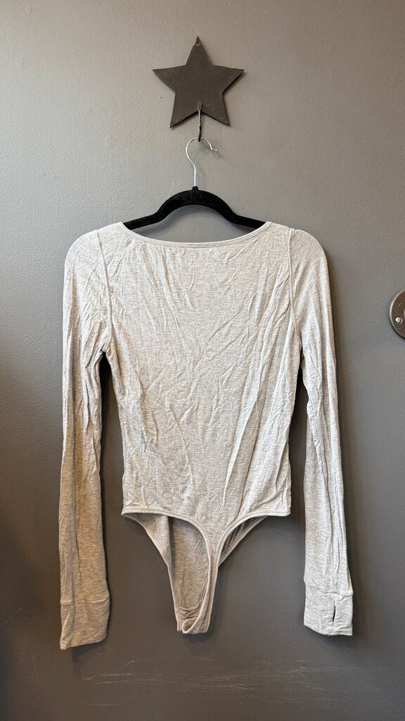 Scoopneck Longsleeve Bodysuit
