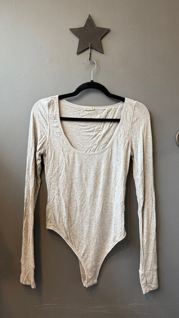 Scoopneck Longsleeve Bodysuit