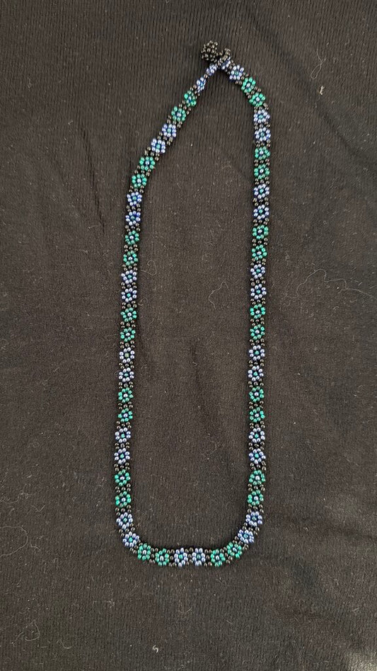 Daisy Seed Bead Necklace