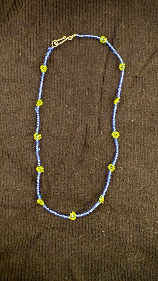 Daisy Seed Bead Necklace