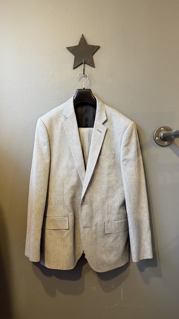 Ludlow Carpini Gray Suit