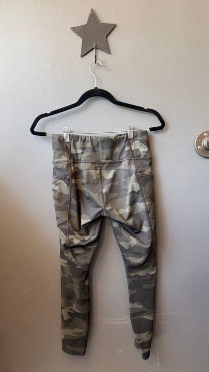 Camo Contender 7/8 Leggings