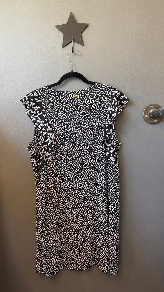 Ruffle Sleeve Speckle Shift Dress