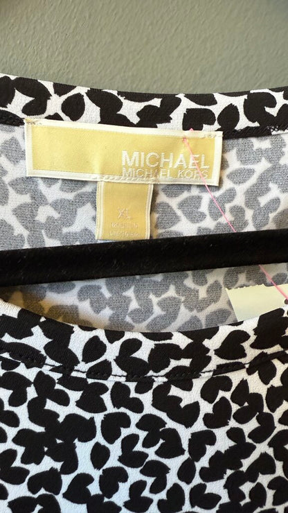 Ruffle Sleeve Speckle Shift Dress