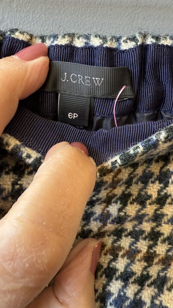 Petite Ruffle Hem Tweed Skirt