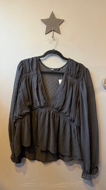 Swiss Dot Vneck Blouse