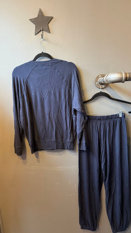 Vneck Sweatshirt + Joggers