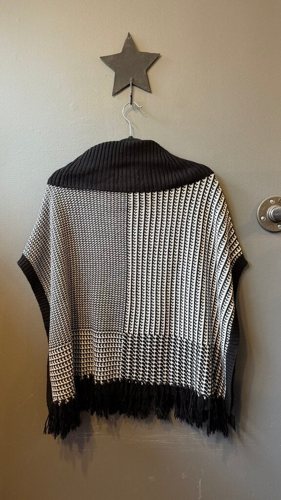 Fringe Hem Turtleneck Sweater