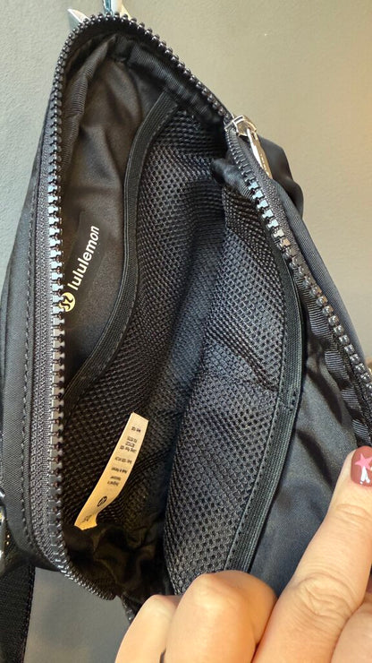 Black Everywhere Belt Bag