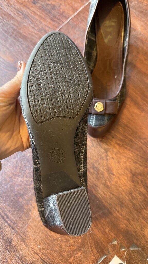 Flannel Plaid Bow Pumps