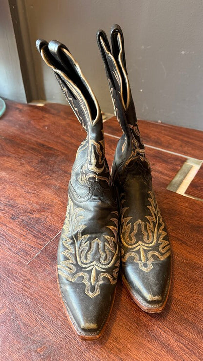 Embroidered Short Cowboy Boots