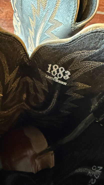 Embroidered Short Cowboy Boots