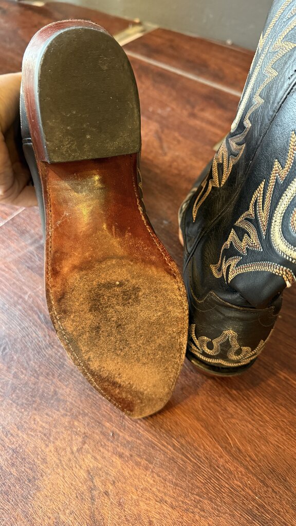 Embroidered Short Cowboy Boots