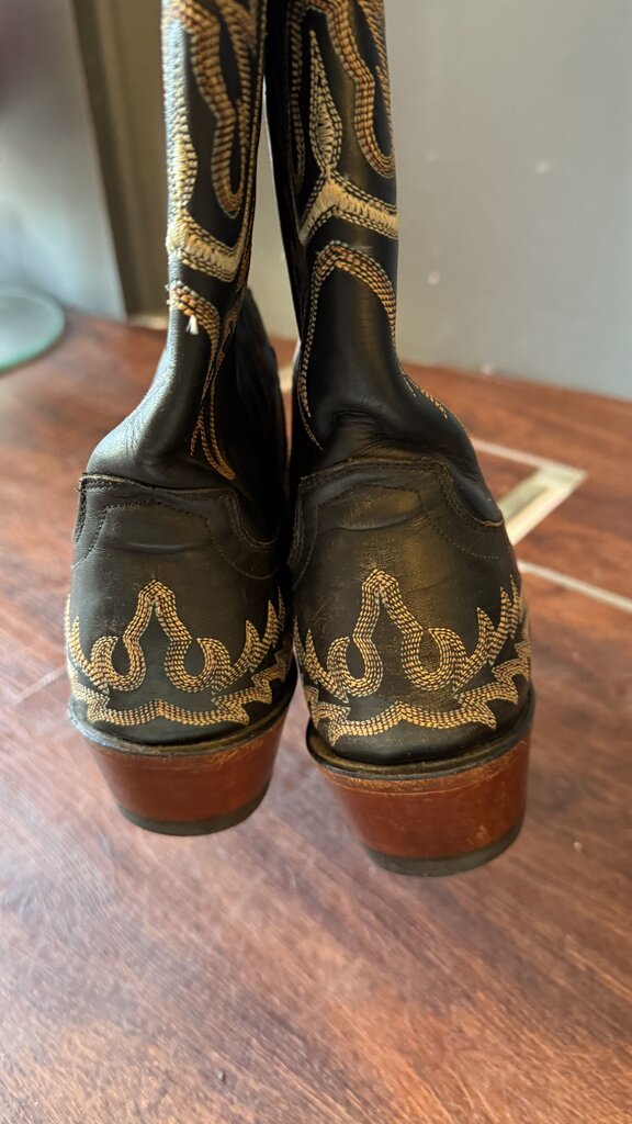 Embroidered Short Cowboy Boots