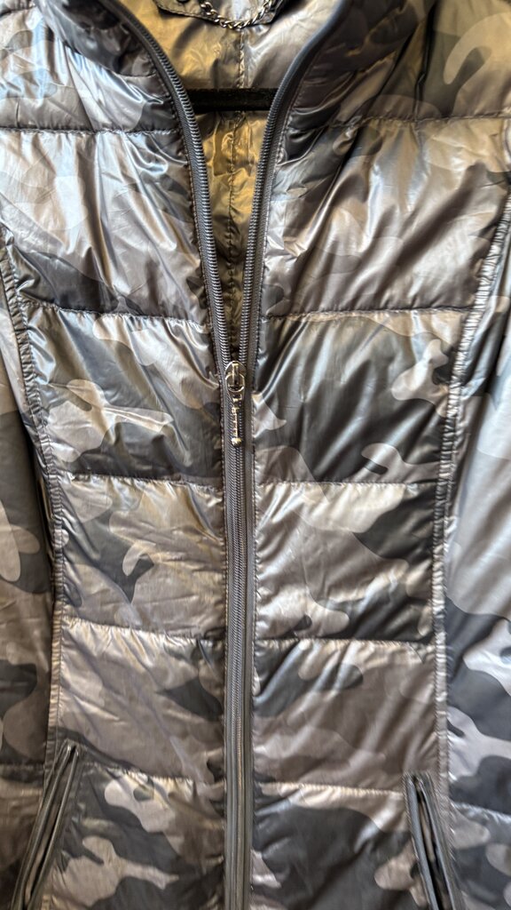 Long Camo Puffer Vest