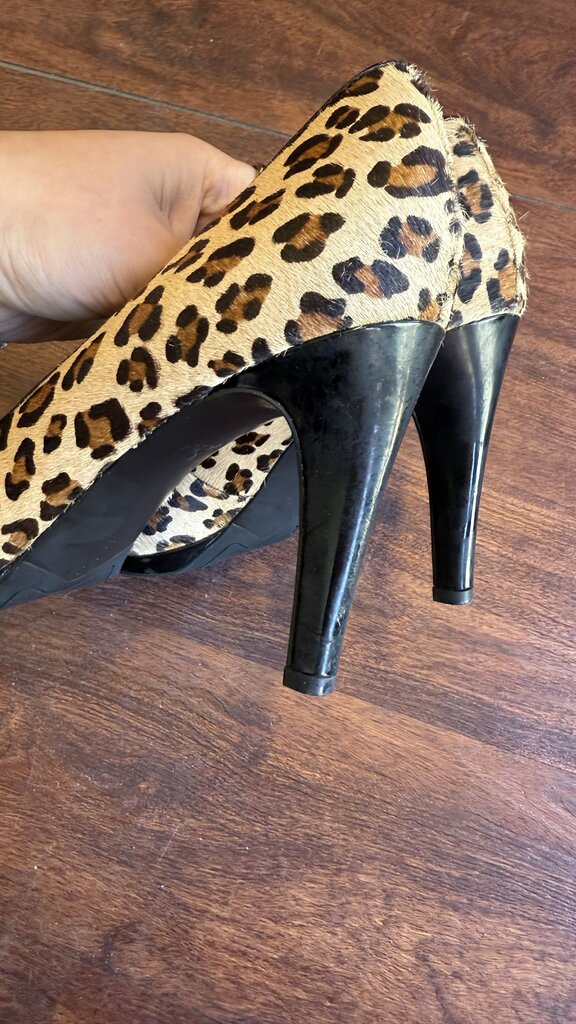 Leopard Ponyhair Pumps