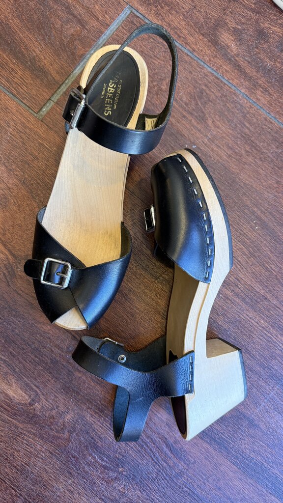 Peep Toe Wooden Ankle Strap Clogs