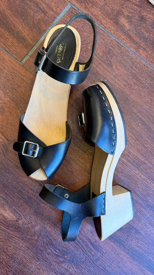 Peep Toe Wooden Ankle Strap Clogs