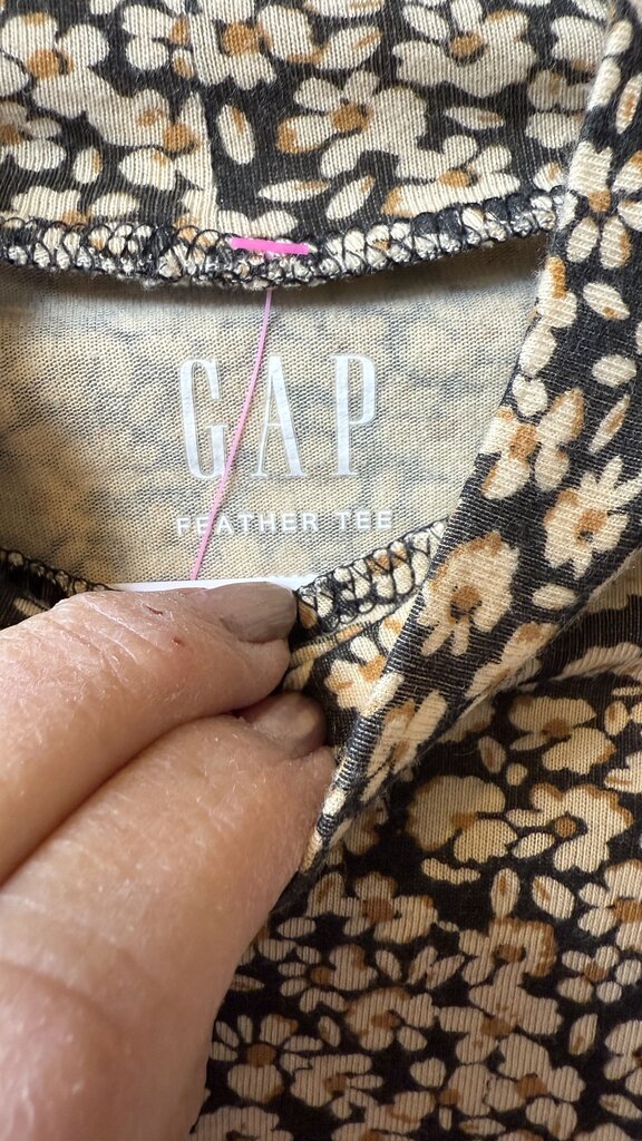 Puff Shoulder Mockneck Tee