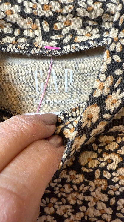 Puff Shoulder Mockneck Tee