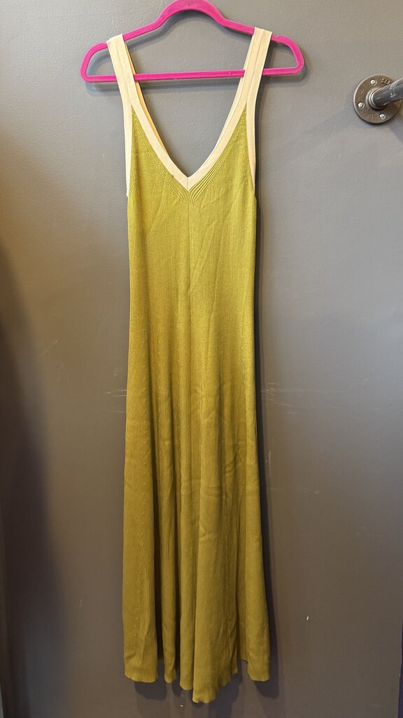 Ribbed Knit Full Skirt Midi Dress