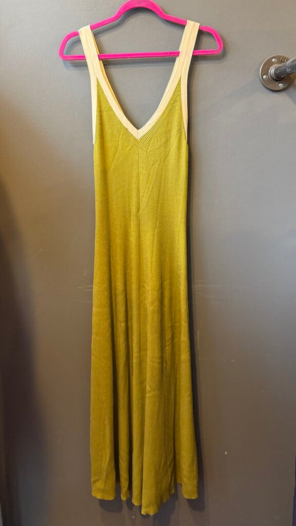 Ribbed Knit Full Skirt Midi Dress