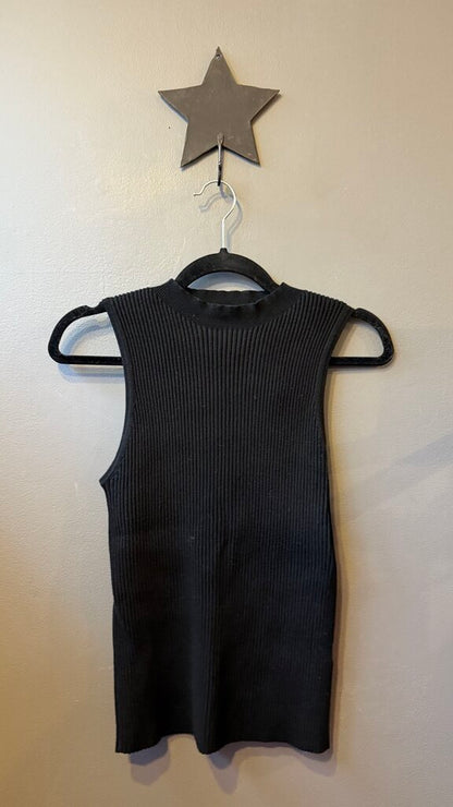 Ribbed Knit Sleeveless Top