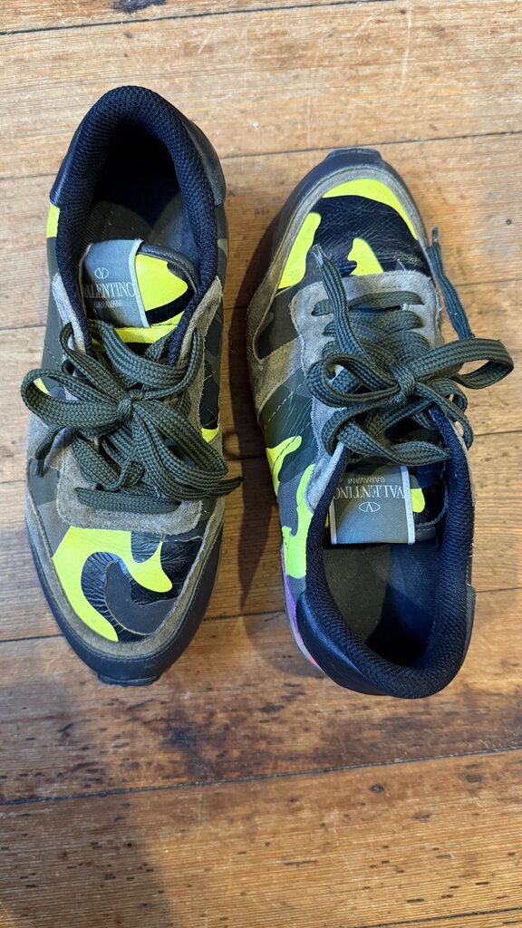 Rockrunner Stud Sneaker