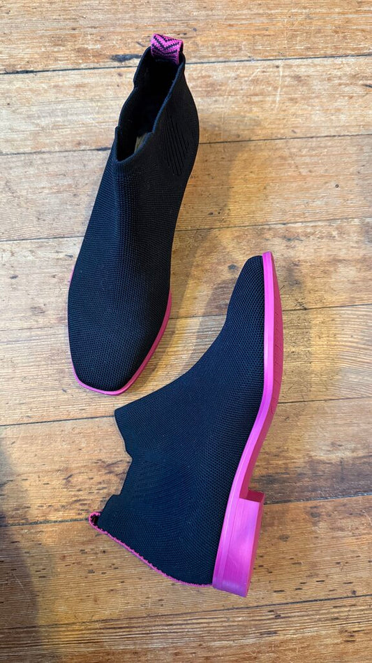 Knit Pink Sole Booties