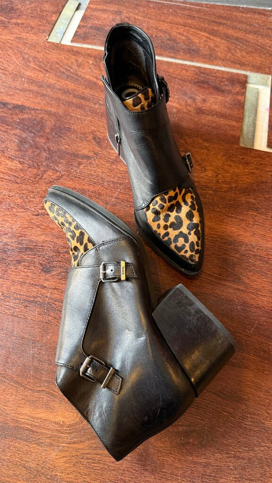 Leopard Ponyhair Booties