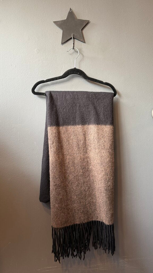 Wool? Two Tone Shawl