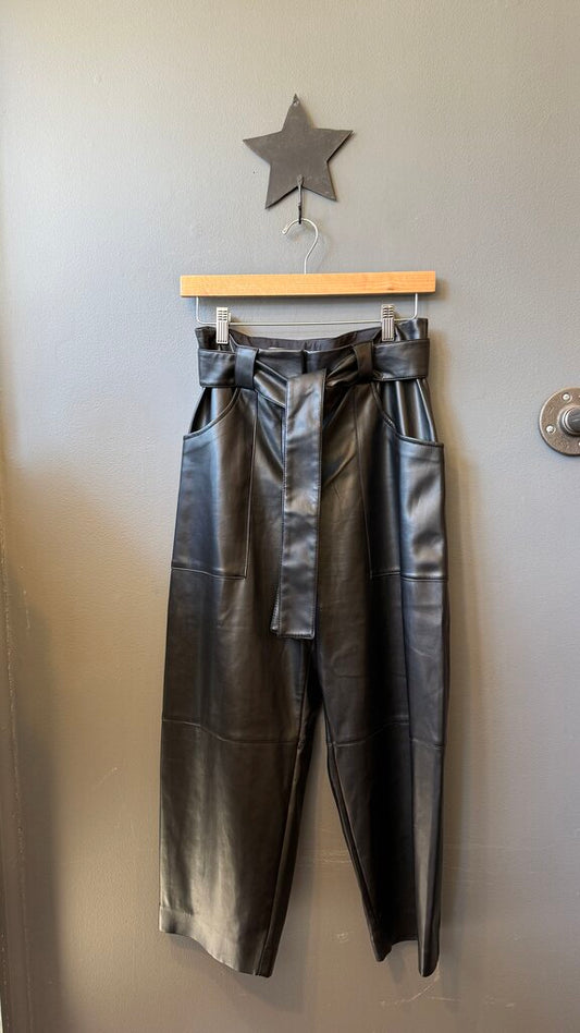 Short Faux Leather Barrel Pants
