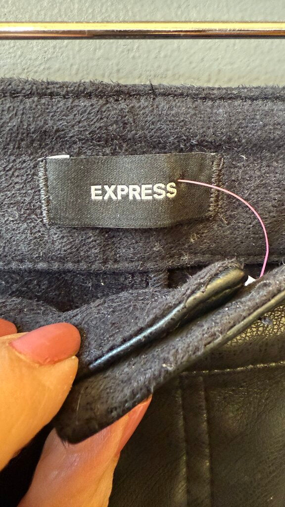 Short 90s Skinny Faux Leather Pants