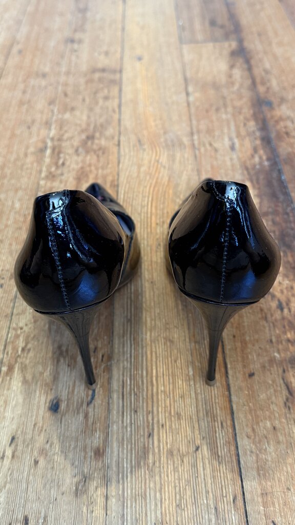 Patent Pointed Pumps