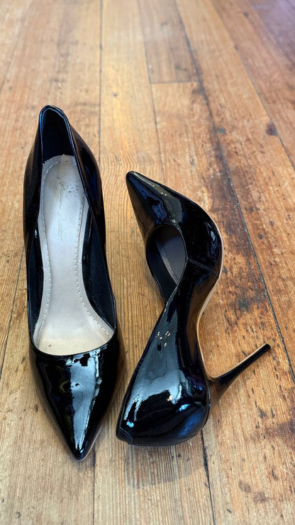 Patent Pointed Pumps
