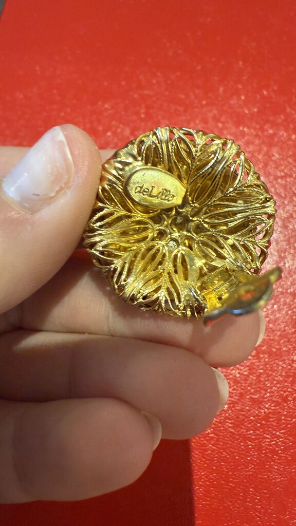 deLillo Vintage Clip On Cluster Earrings