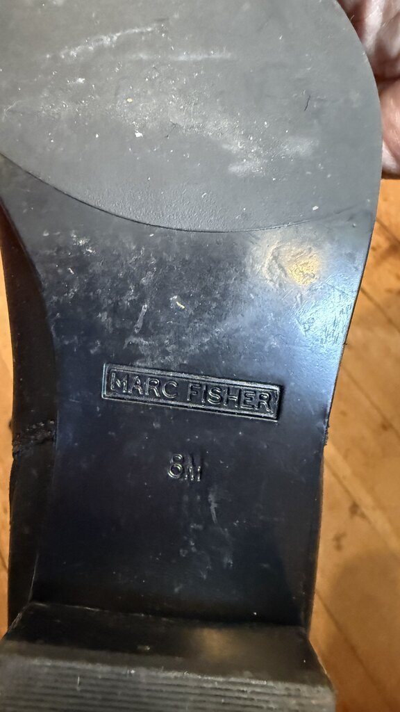 Leather Pointed Booties