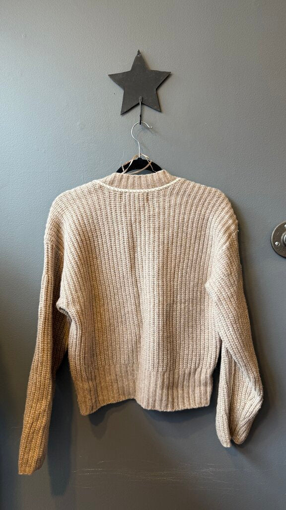 Ribbed V neck Sweater