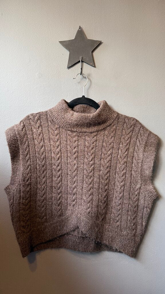 Crop Mockneck Sweater Vest