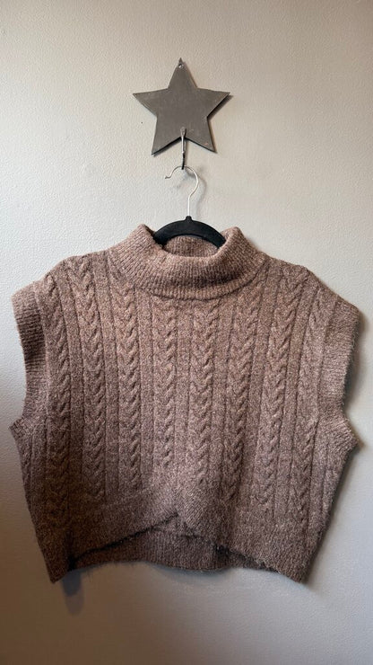 Crop Mockneck Sweater Vest