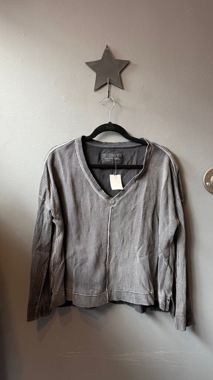 Waffle Vneck Longsleeve Tee