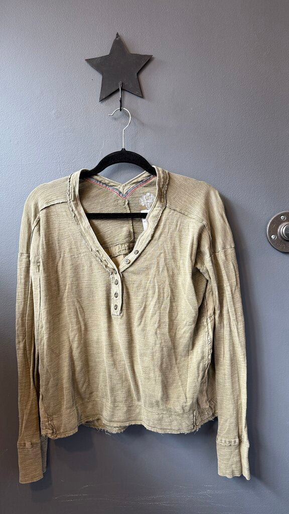 Henley Raw Edge Longsleeve Tee