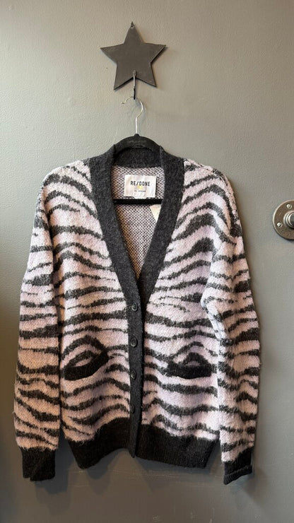 Tiger Oversized 90s Cardigan Sweater