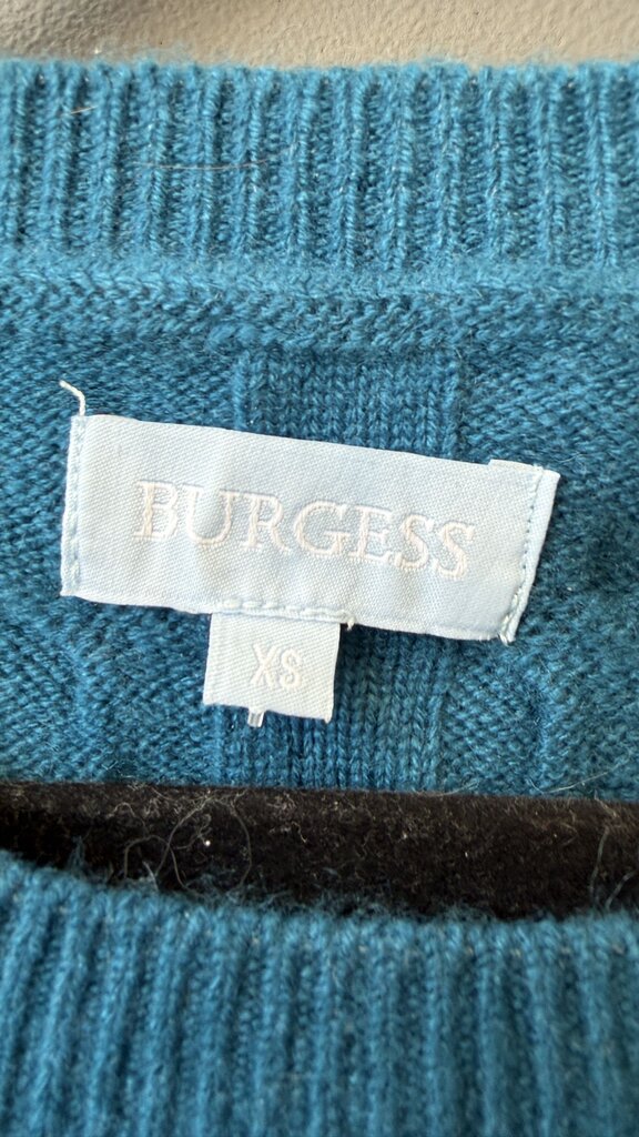 Cable Boxy Cashmere Sweater