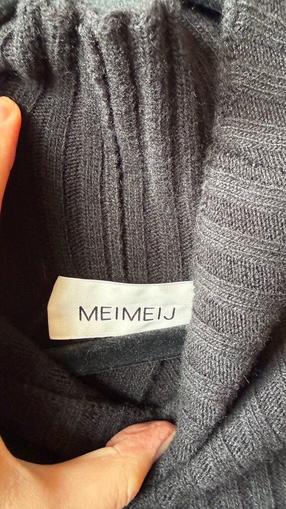 Wool Bow Back Sweater