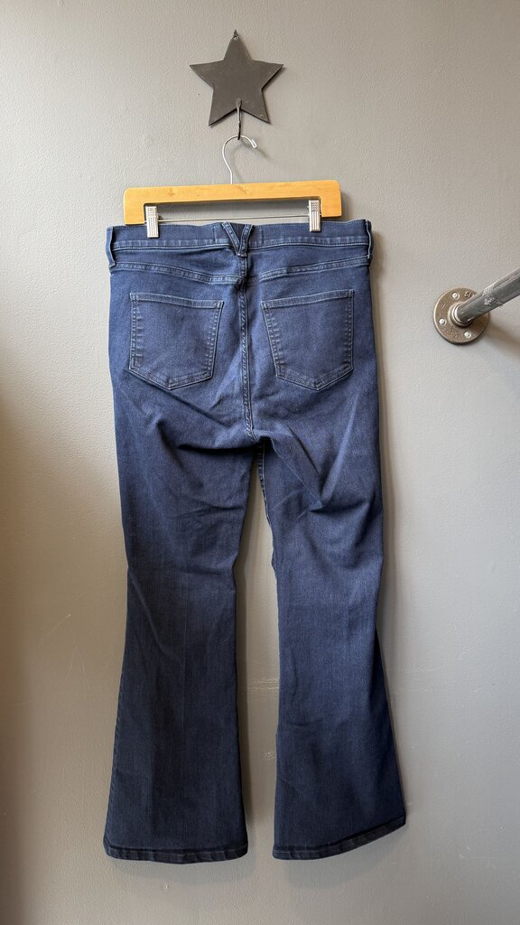 Beverly Skinny Flare Jeans